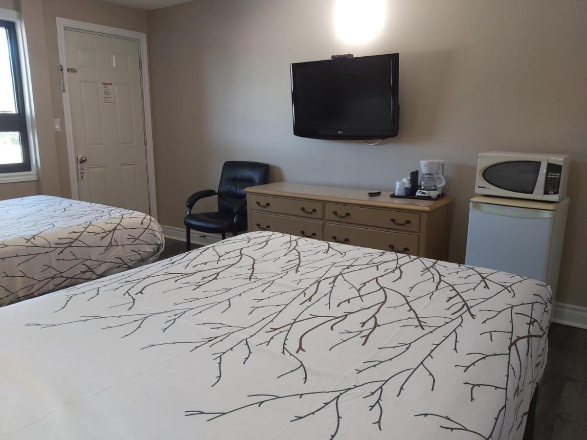 Arnprior Motor Inn Екстер'єр фото