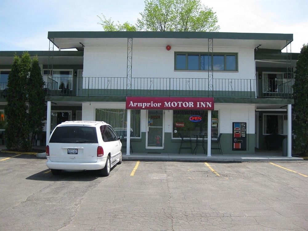 Arnprior Motor Inn Екстер'єр фото